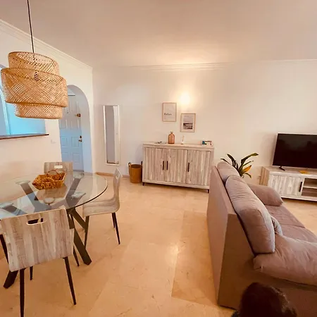 Hacienda - Bajo Con Jardín Y Acceso A La Playa Estepona
